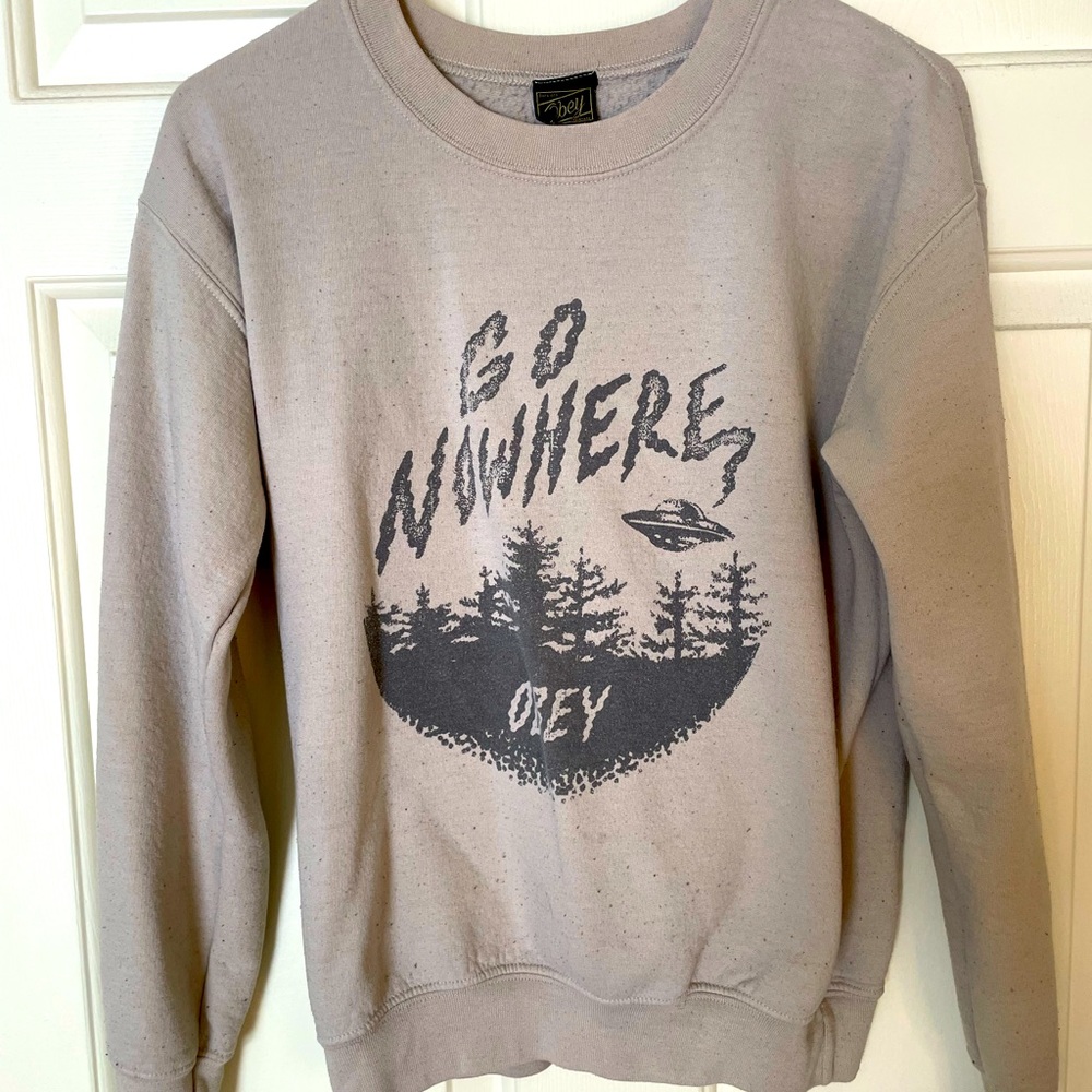 Vintage Obey sweatshirt, size S
